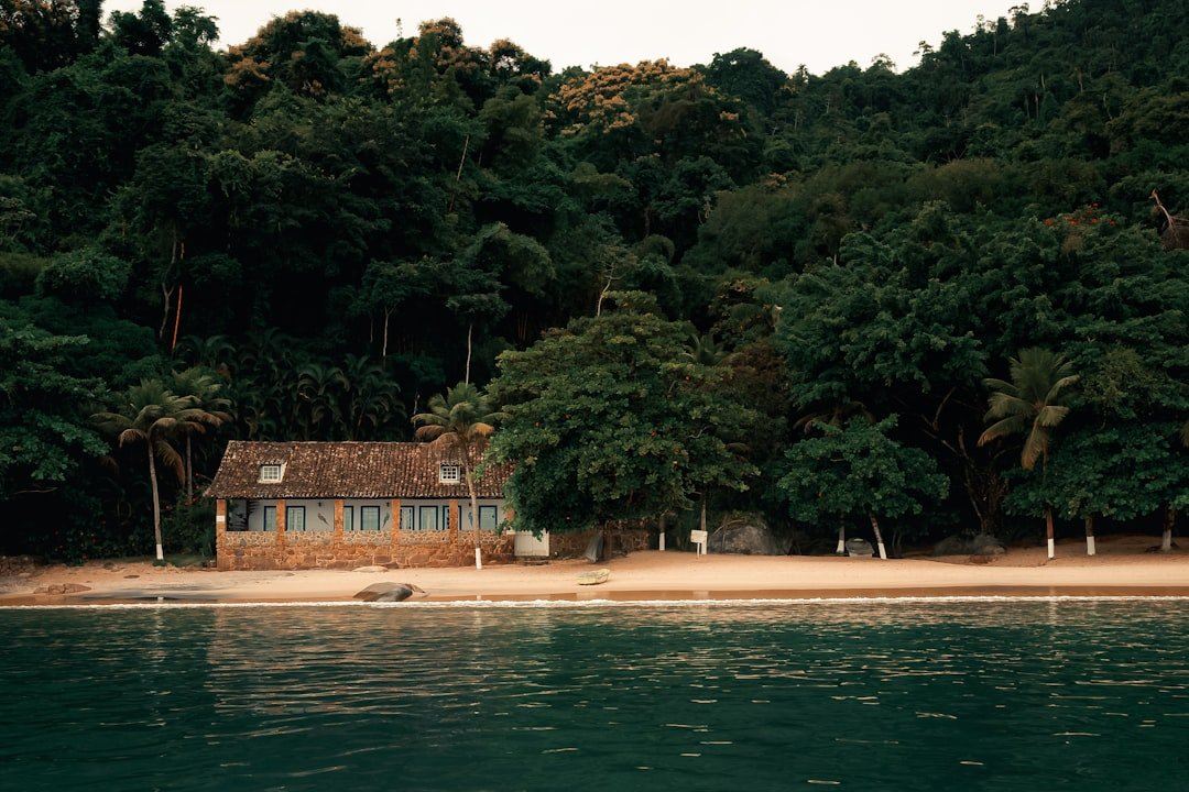 Isla Negra: Rumah Penyair Terbesar Chile